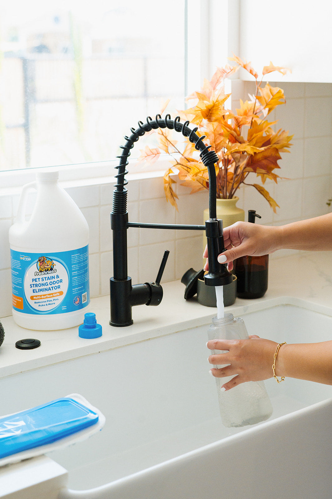 New! Marvelous Mop + Gallon Bundle